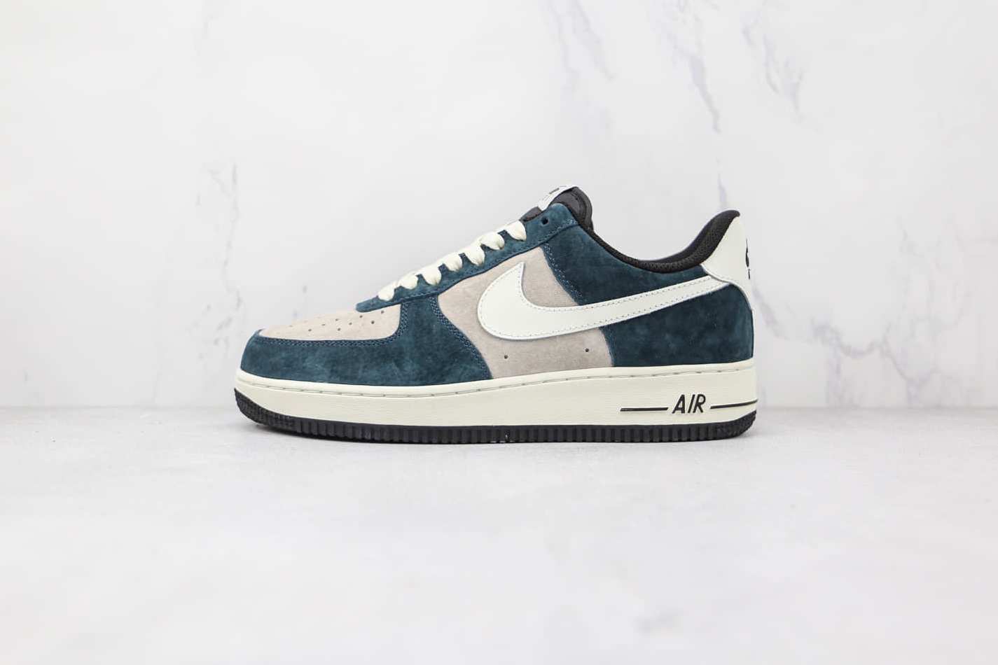 Nike Air Force 1 07 Low Dark Green Grey Beige White NT9955-318 - Stylish and Comfortable Footwear for Men