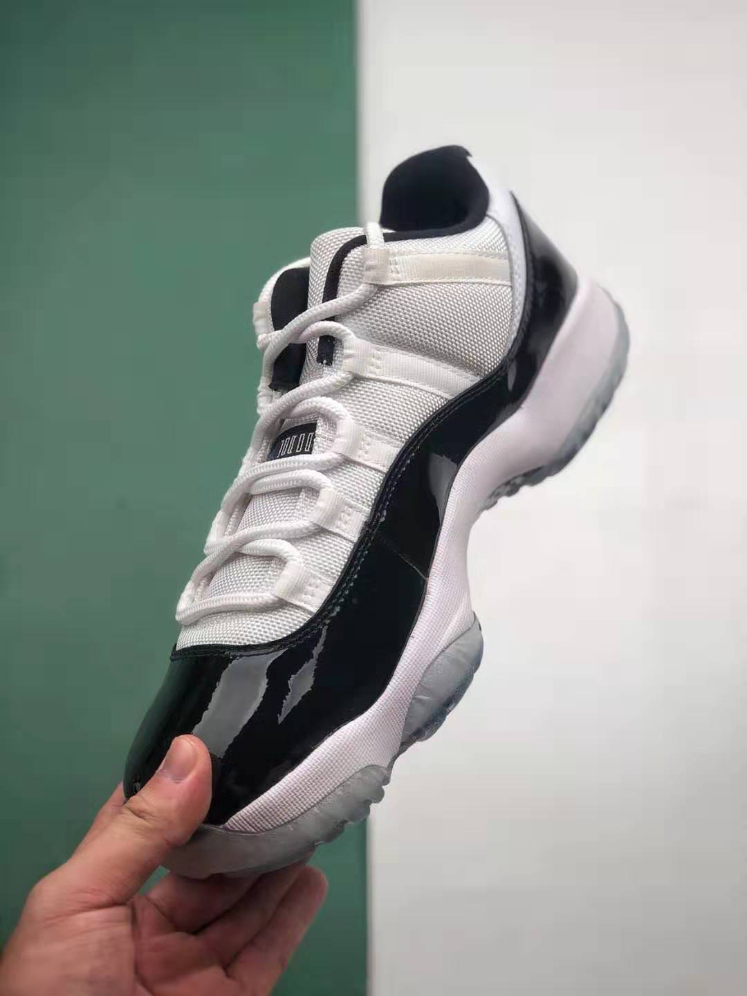 Air Jordan 11 Retro Low 'Concord' 528895-153 - Classic Style and Superior Performance