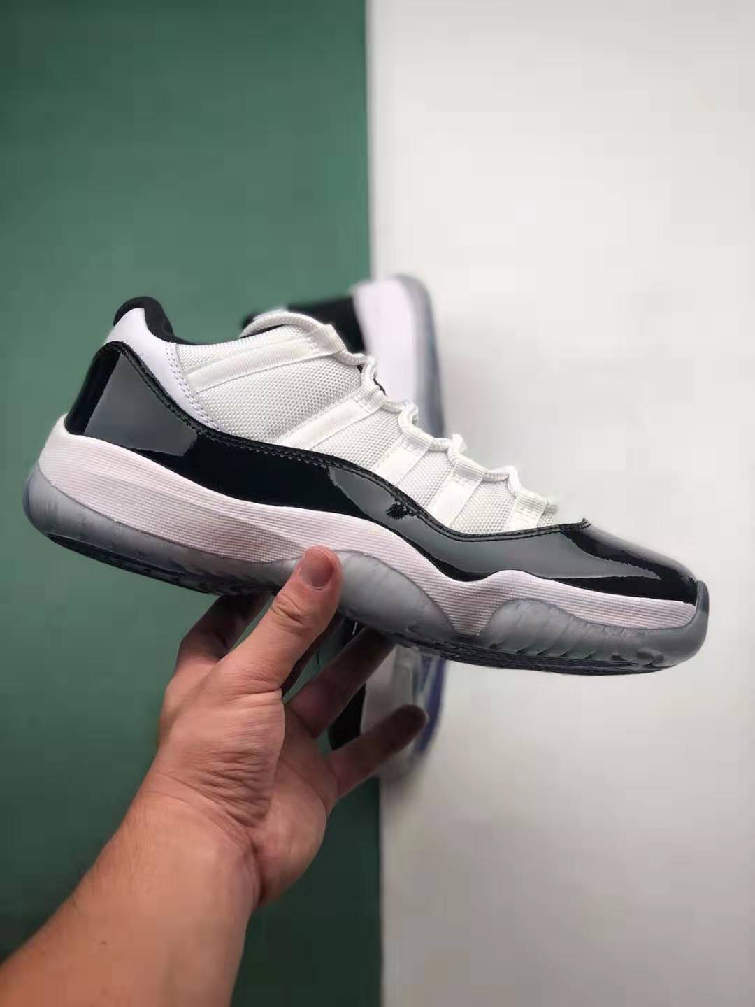 Air Jordan 11 Retro Low 'Concord' 528895-153 - Classic Style and Superior Performance