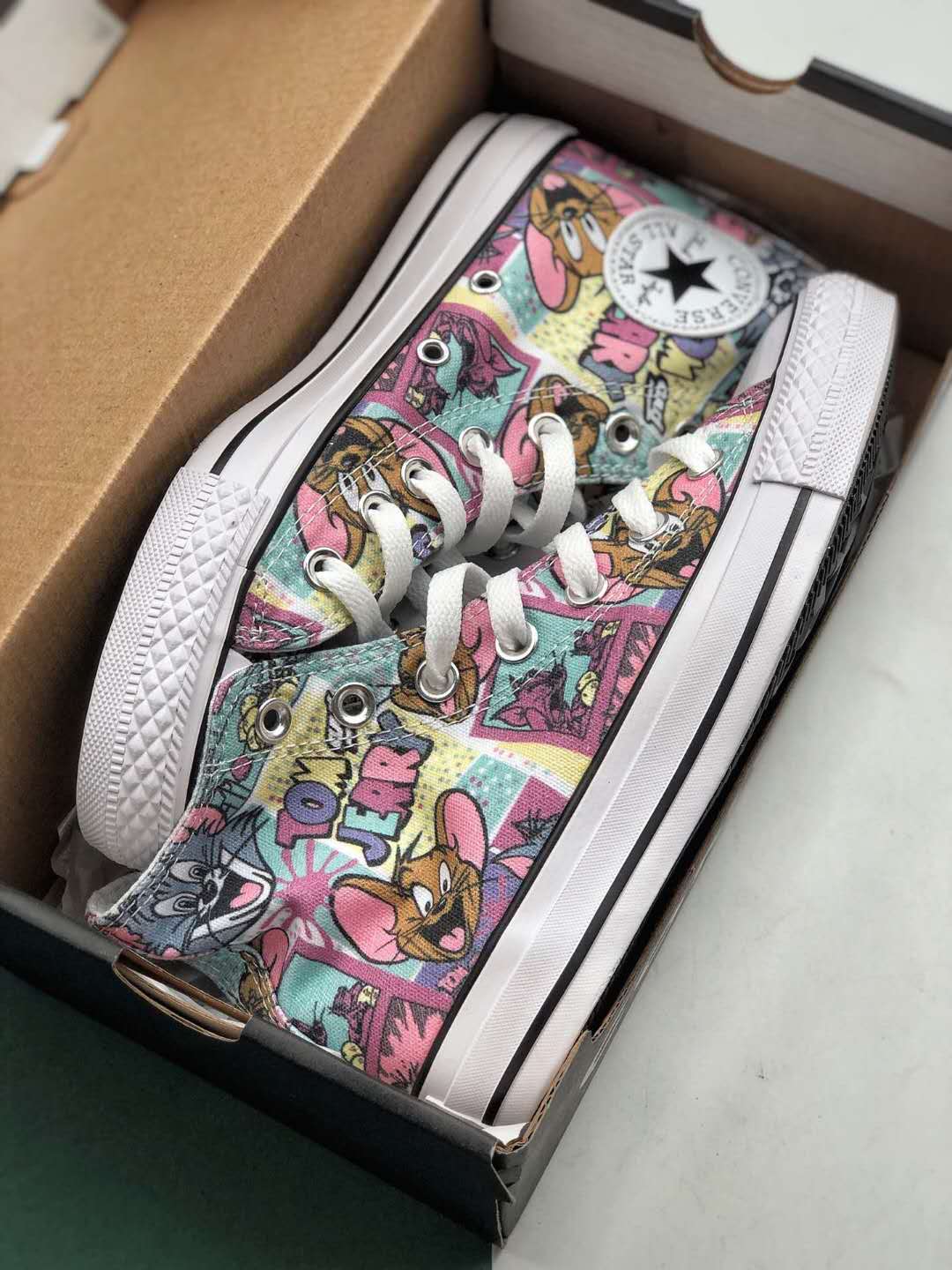 Converse Chuck Taylor All-Star Hi Tom And Jerry Multi 165735C - Vibrant Cartoon Collaboration