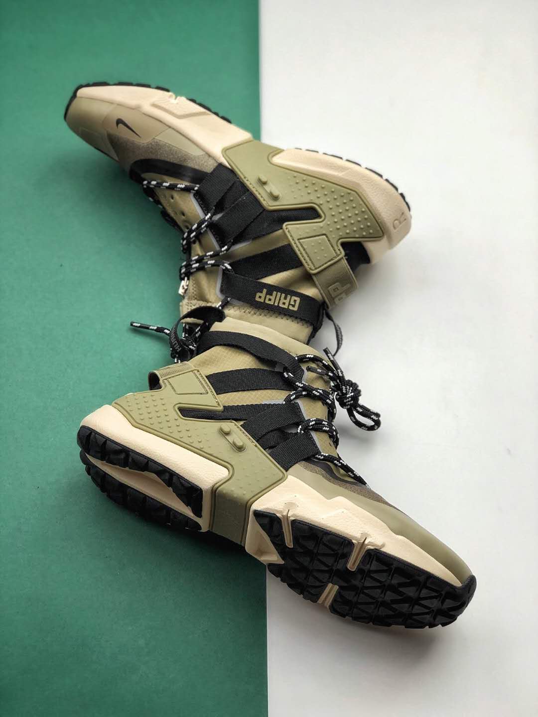 Nike Air Huarache Gripp 'Olive' AO1730-200 - Stylish and Functional Sneakers