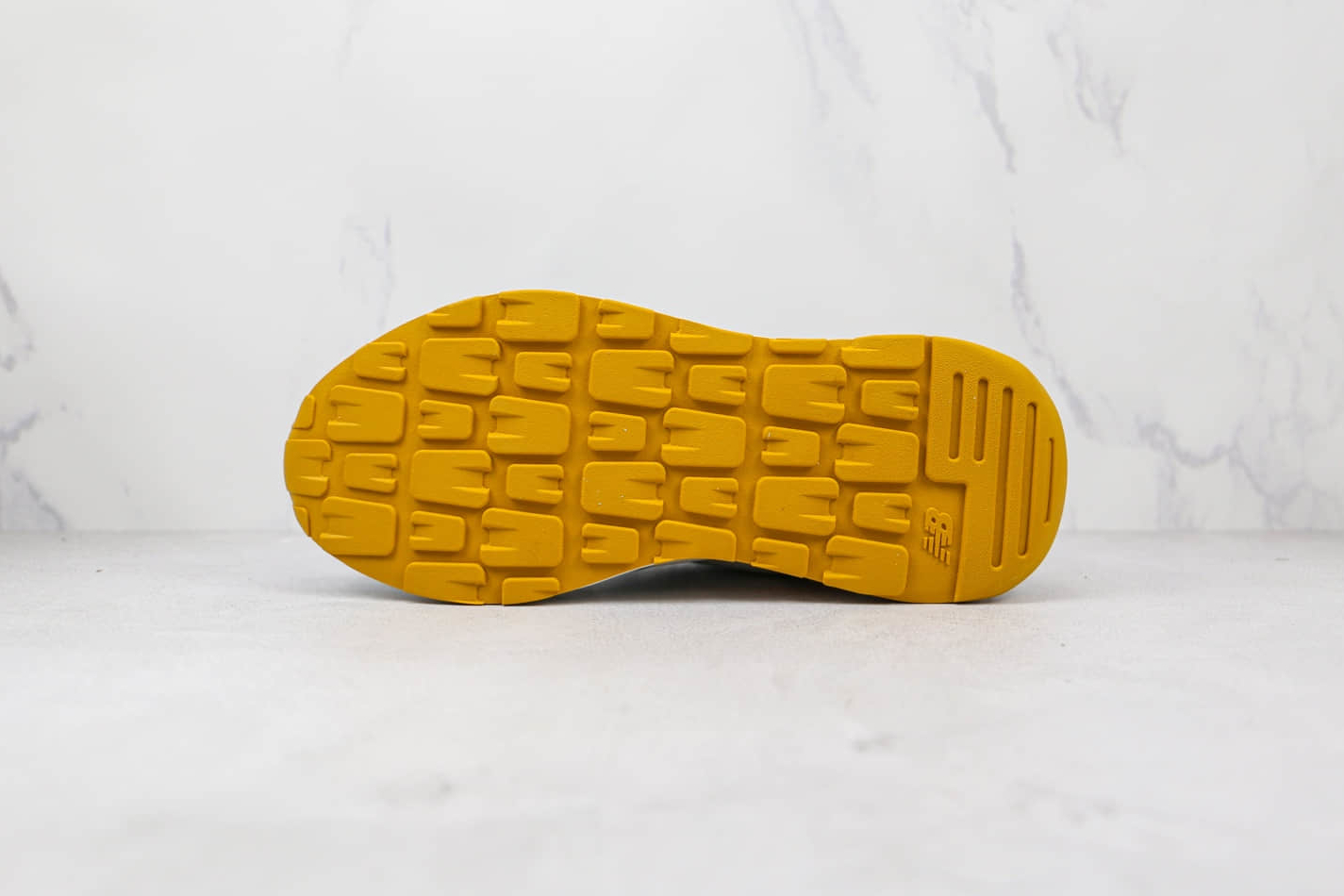 New Balance 57 40 'Multi-Color' W5740PG1 - Stylish and Functional Footwear