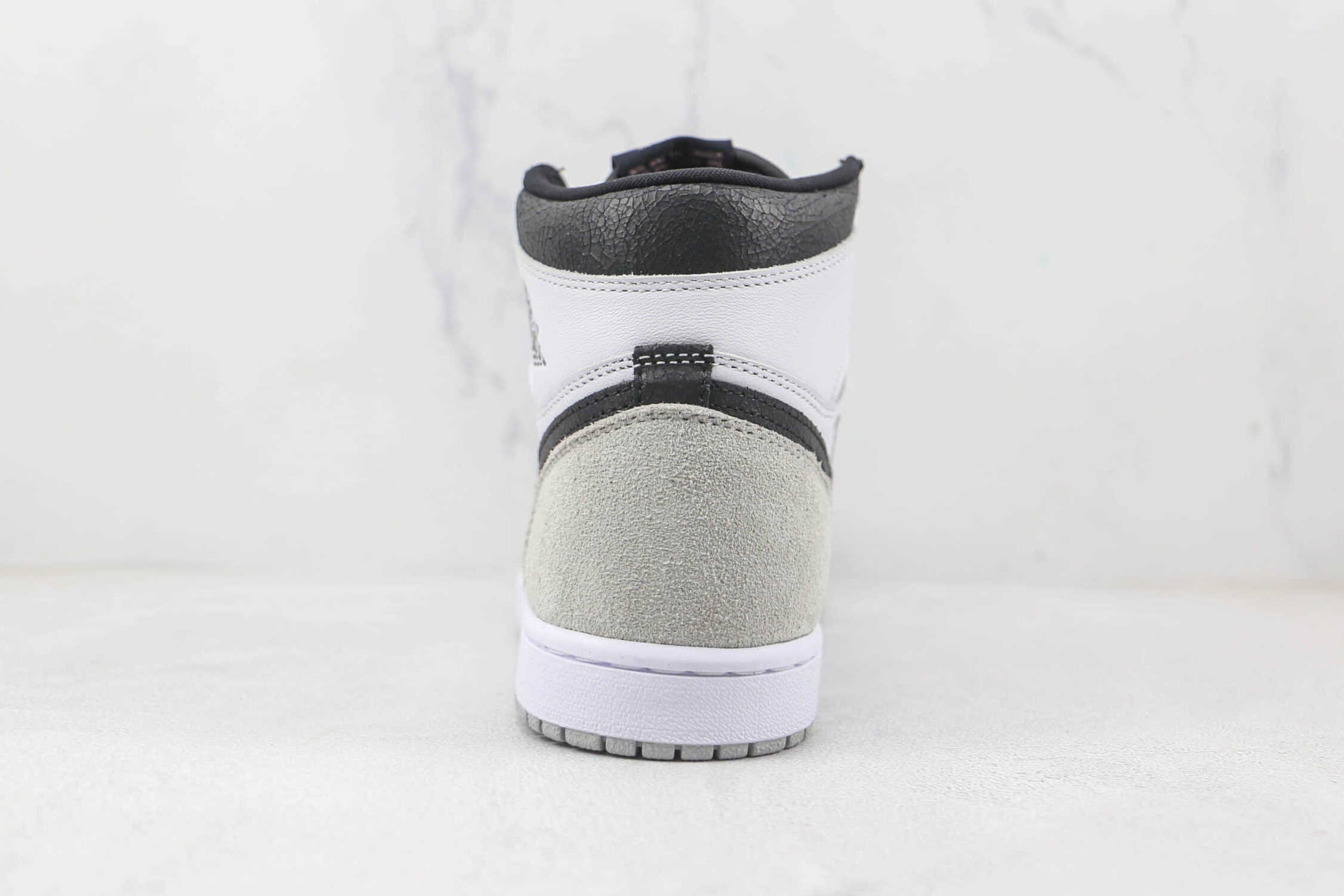 Air Jordan 1 Retro High OG 'Stage Haze' 555088-108: Iconic design with a modern twist