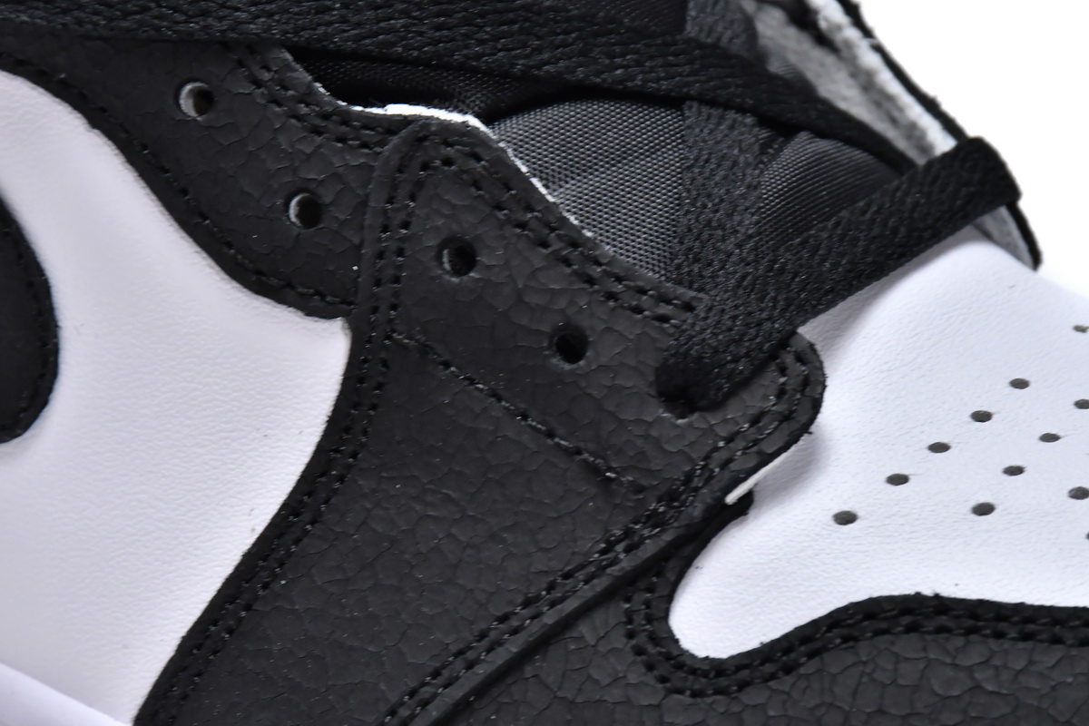 Air Jordan 1 Retro High OG 'Stage Haze' 555088-108: Unique Style and Quality in a Classic Design