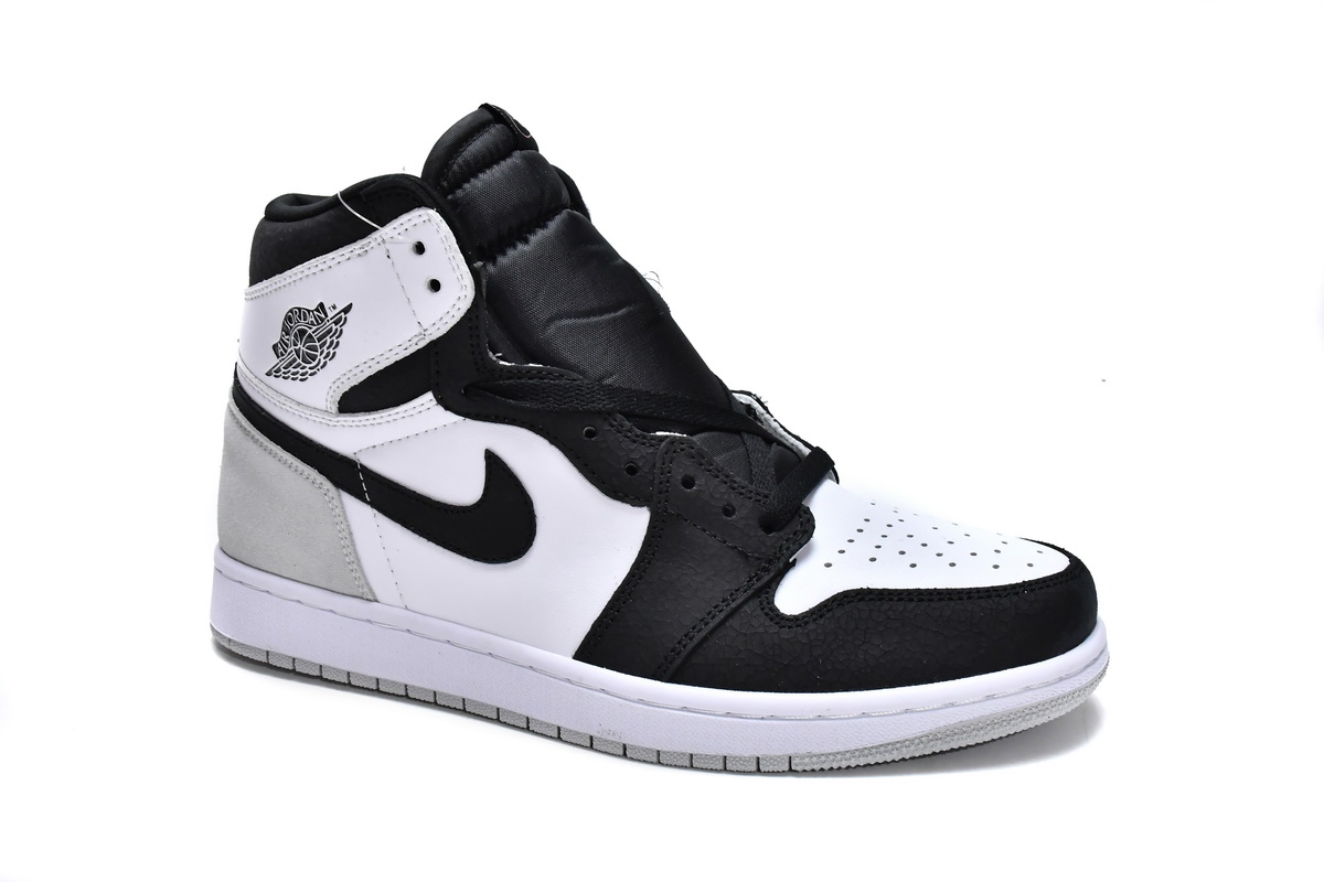 Air Jordan 1 Retro High OG 'Stage Haze' 555088-108: Unique Style and Quality in a Classic Design