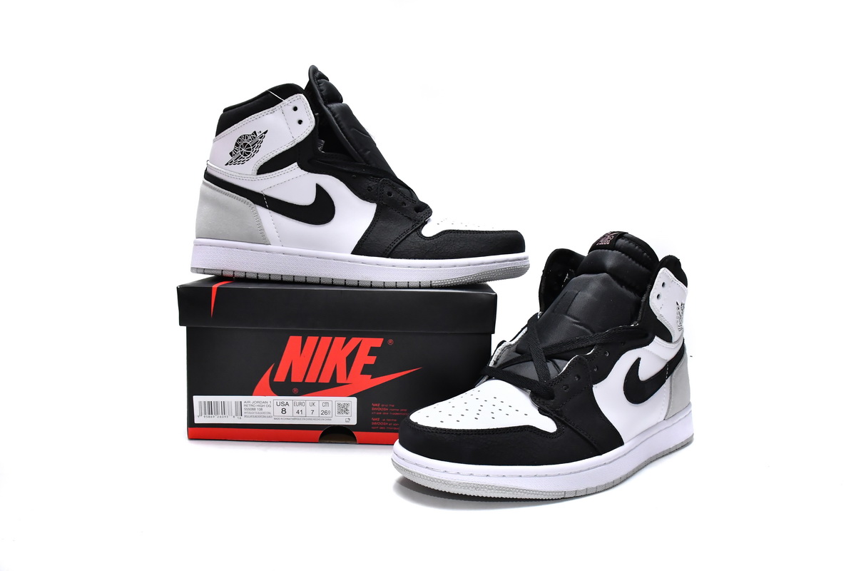 Air Jordan 1 Retro High OG 'Stage Haze' 555088-108: Unique Style and Quality in a Classic Design
