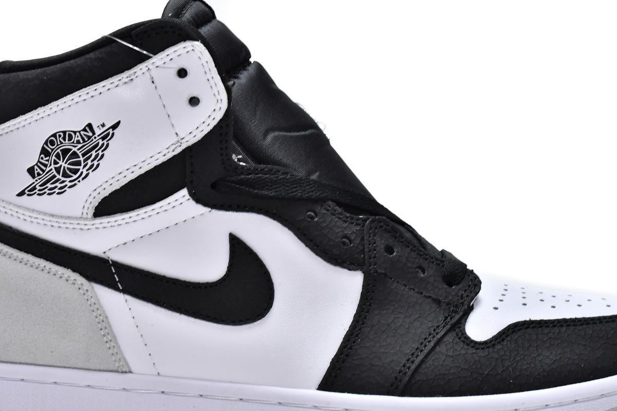 Air Jordan 1 Retro High OG 'Stage Haze' 555088-108: Unique Style and Quality in a Classic Design