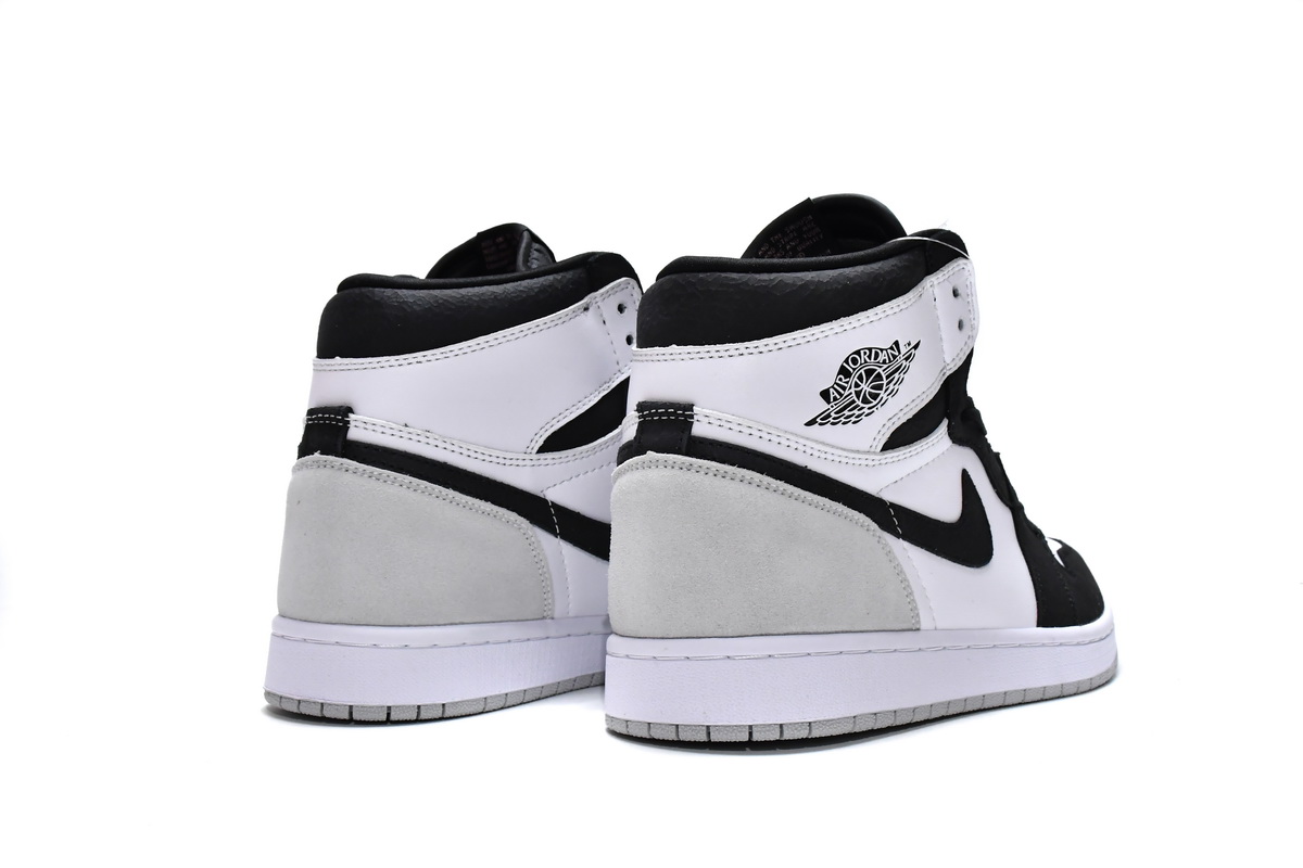 Air Jordan 1 Retro High OG 'Stage Haze' 555088-108: Unique Style and Quality in a Classic Design