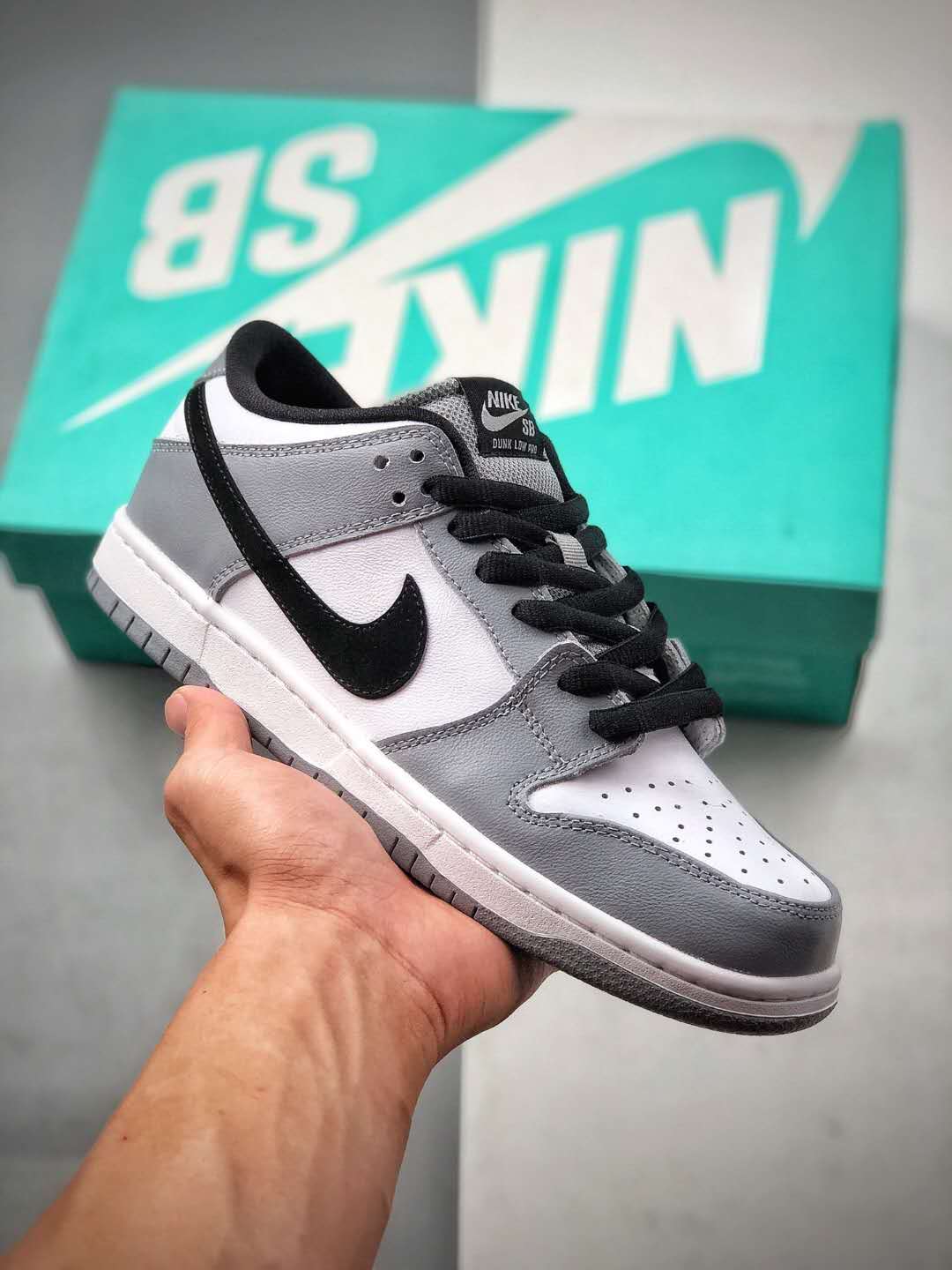 FTC x Nike SB 8220 Finally 8221 Dunk Low Pro White Cool Grey-Black AR0778-092