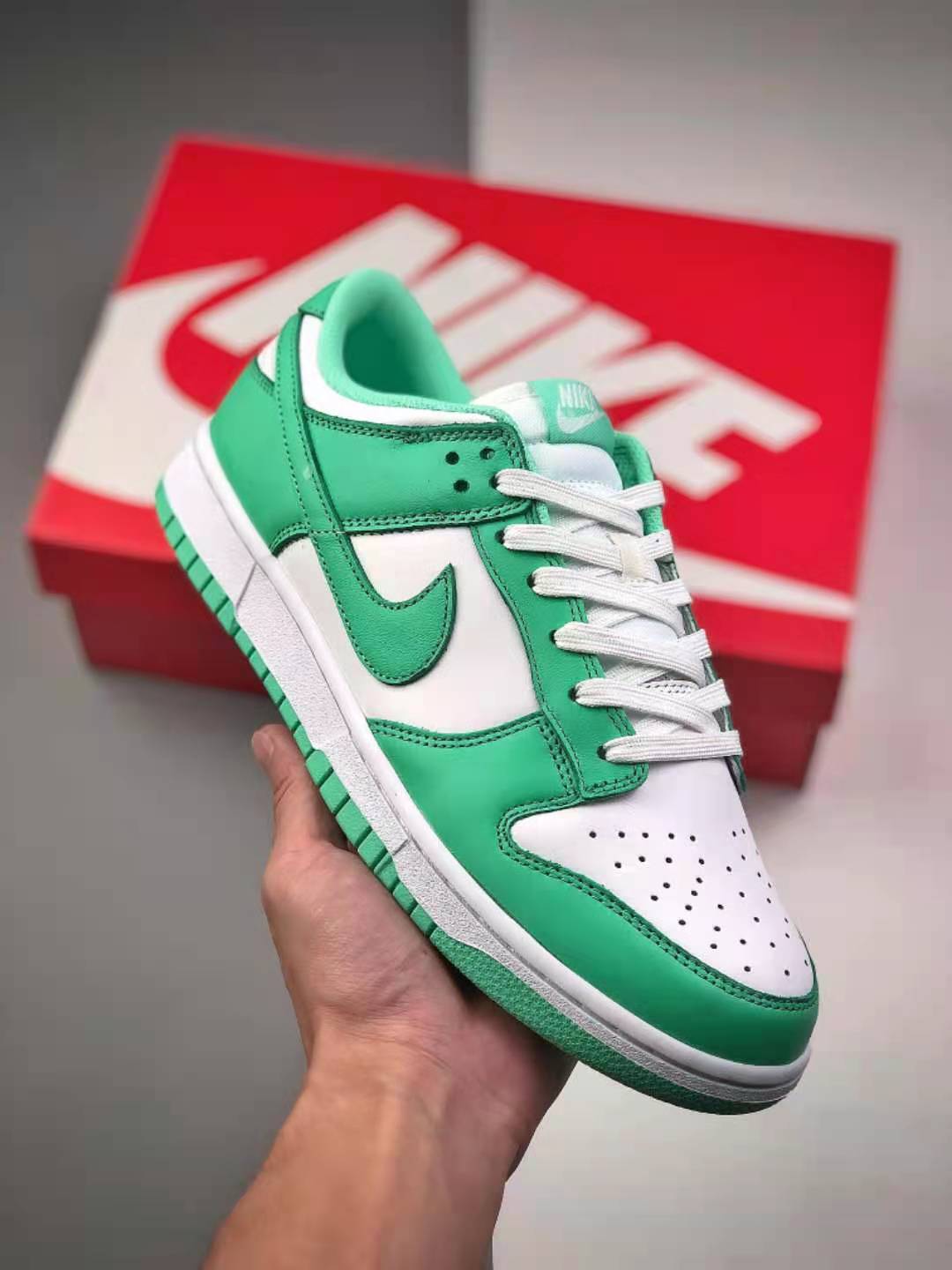 Nike Dunk Low 'Green Glow' DD1503-105