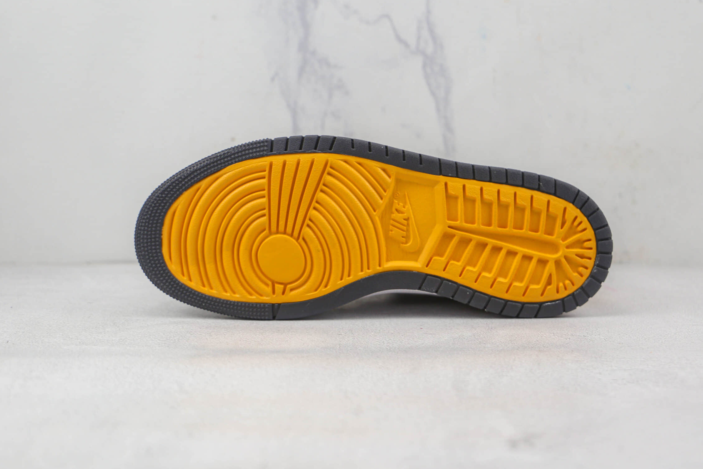 Air Jordan 1 High Zoom Comfort 'Multi-Color' CT0978-016: Amp up your style with these comfortable sneakers!