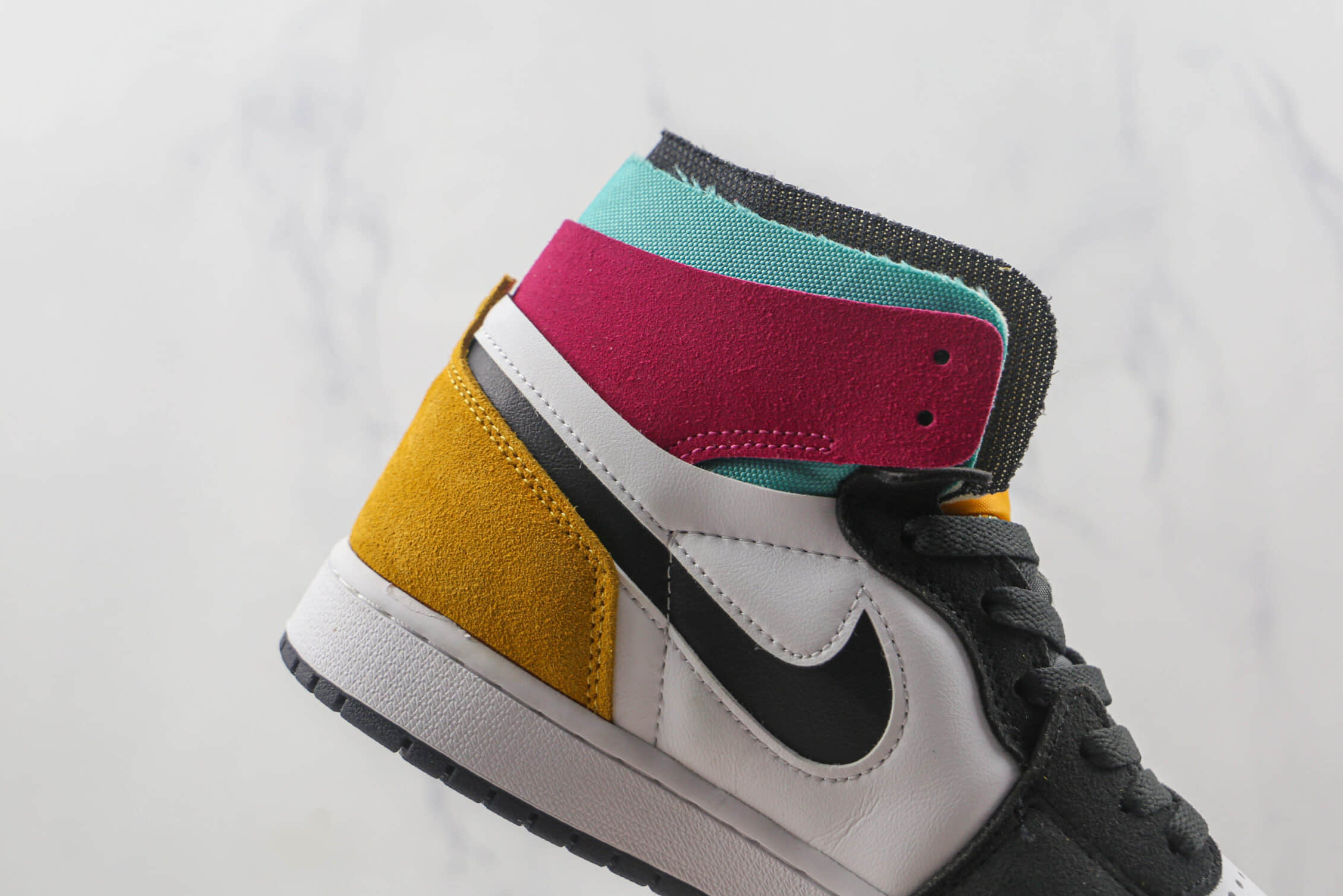 Air Jordan 1 High Zoom Comfort 'Multi-Color' CT0978-016: Amp up your style with these comfortable sneakers!
