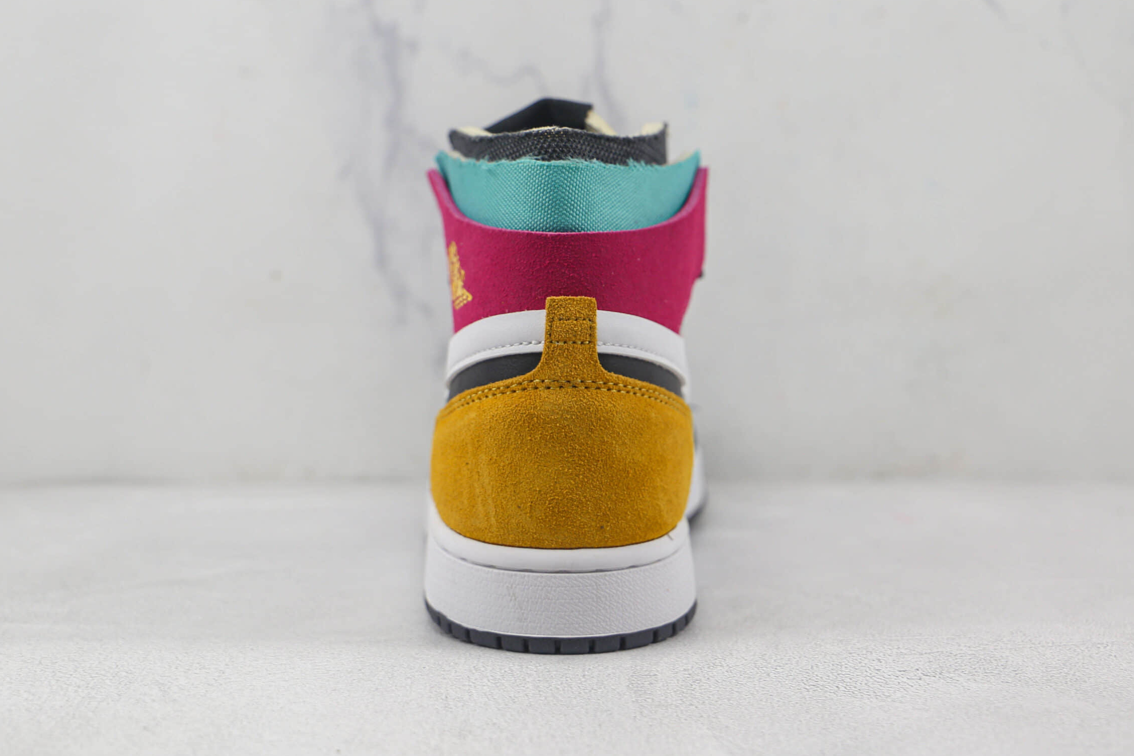 Air Jordan 1 High Zoom Comfort 'Multi-Color' CT0978-016: Amp up your style with these comfortable sneakers!