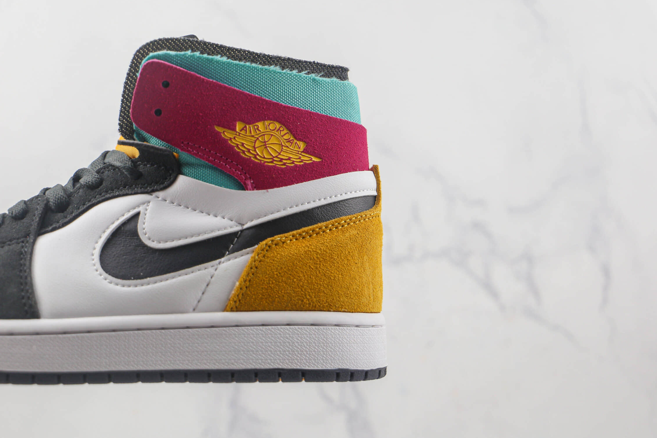 Air Jordan 1 High Zoom Comfort 'Multi-Color' CT0978-016: Amp up your style with these comfortable sneakers!