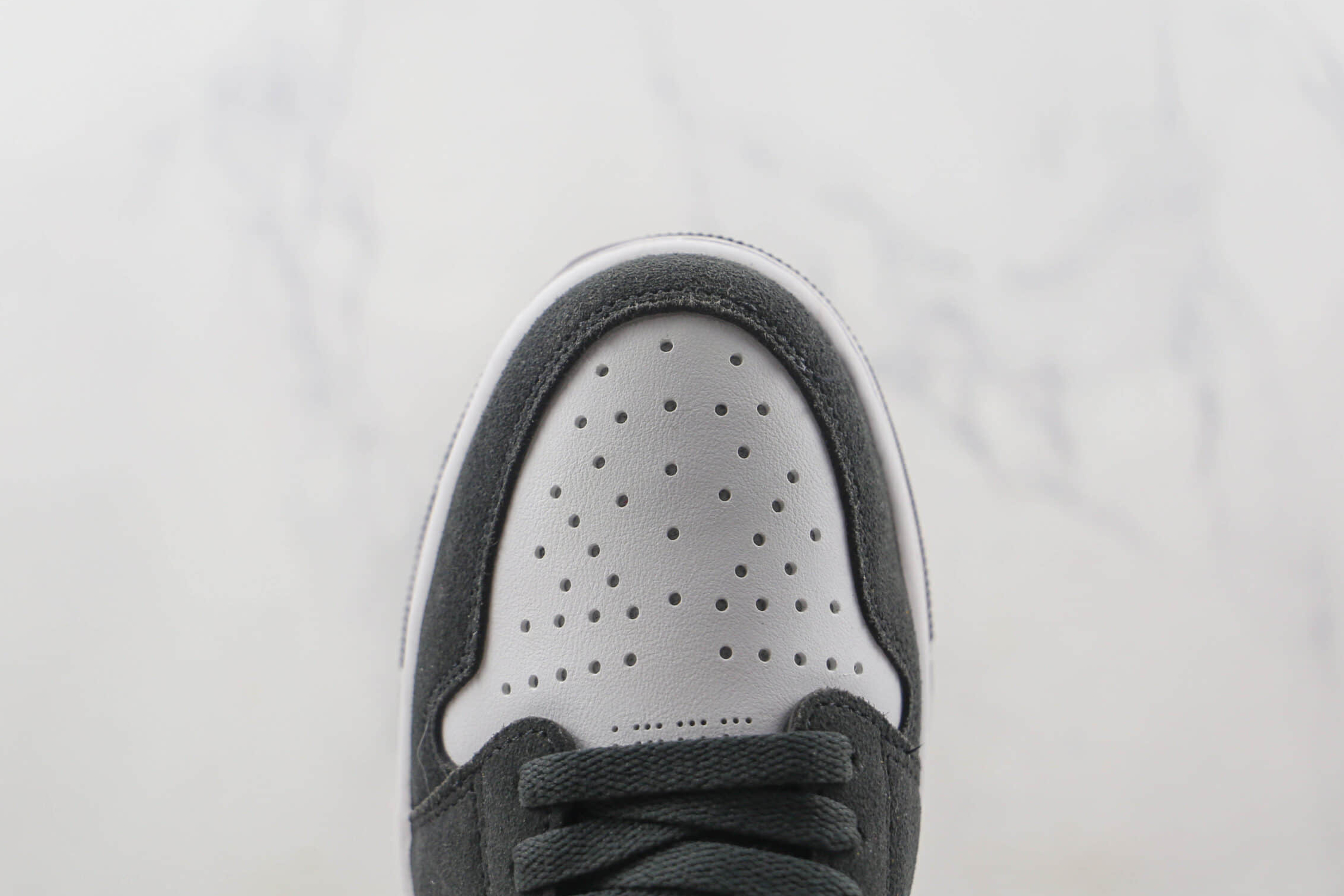 Air Jordan 1 High Zoom Comfort 'Multi-Color' CT0978-016: Amp up your style with these comfortable sneakers!
