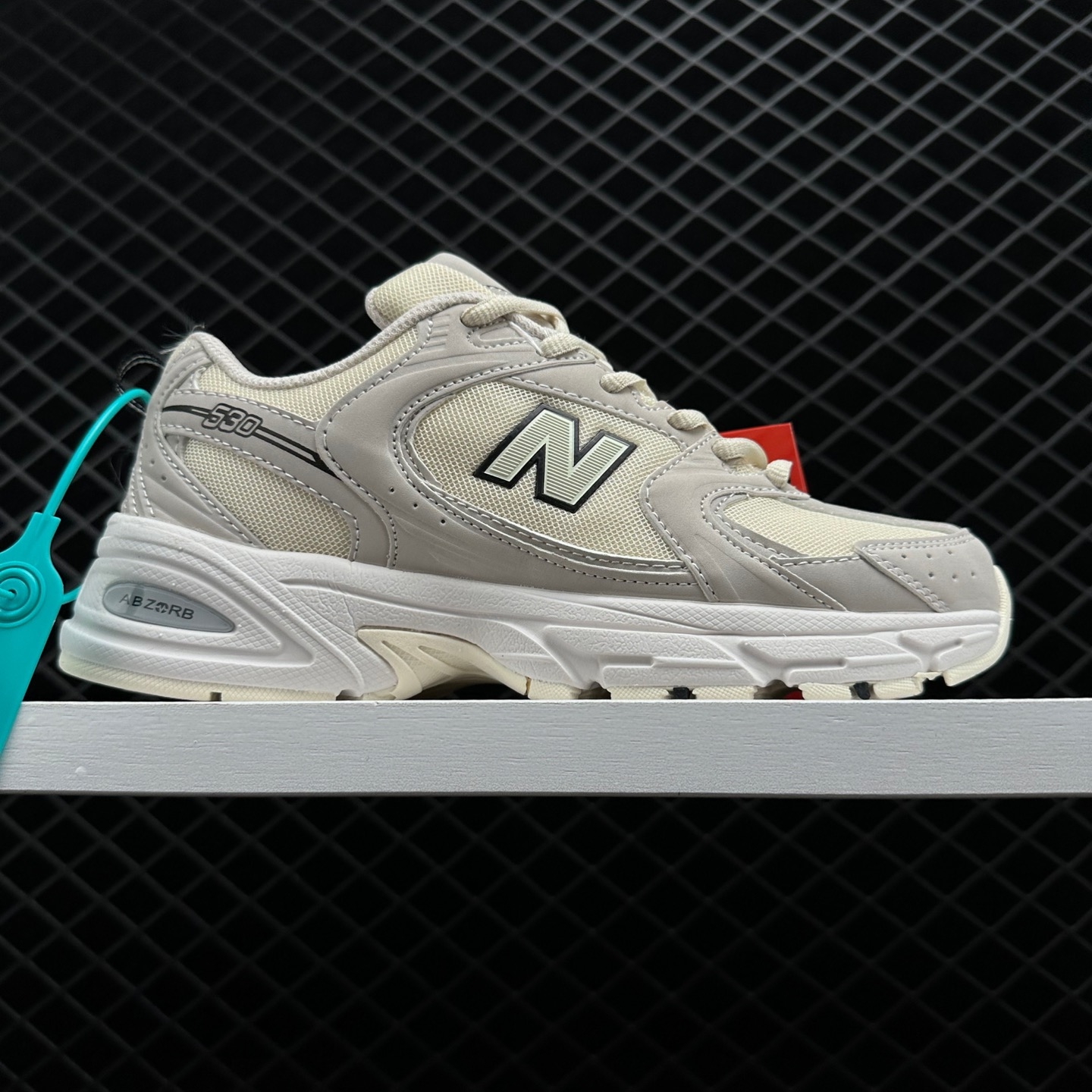 New Balance 530 Ivory - Stylish and Versatile Sneakers