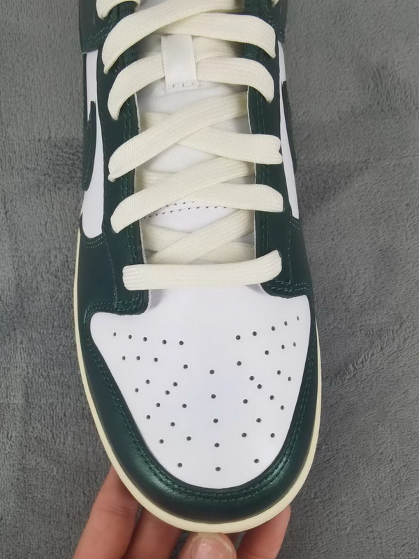 Nike Dunk Low 'Vintage Green' DQ8580-100 - Classic Style with Retro Appeal